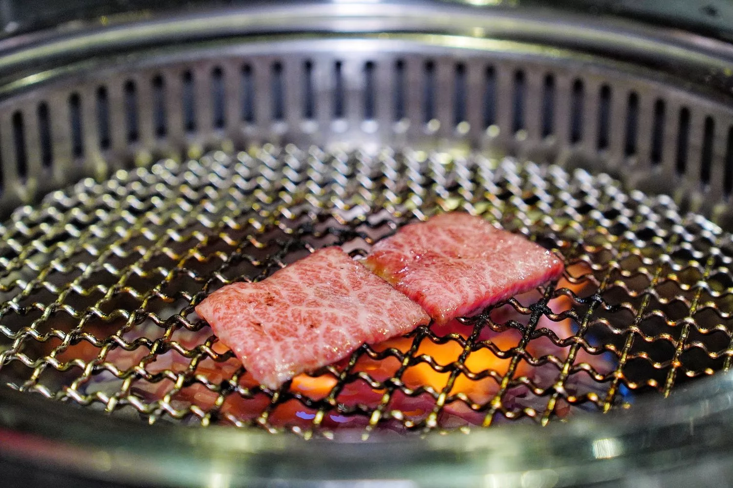 【台中高級燒肉】IKKON和牛會所WagyuClub，華麗古堡風格.頂級燒肉饗宴! @Sansa Blog-混血珊莎的奇幻旅程