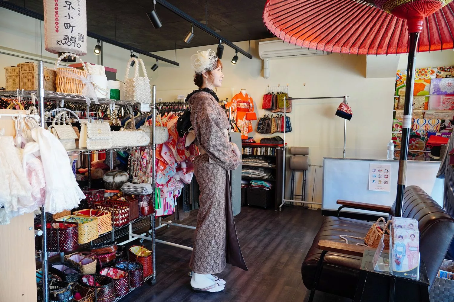 【京都和服出租推薦 】京小町，精緻蕾絲款和服時尚洋風 中文對應 款式多高質感! @Sansa Blog-混血珊莎的奇幻旅程