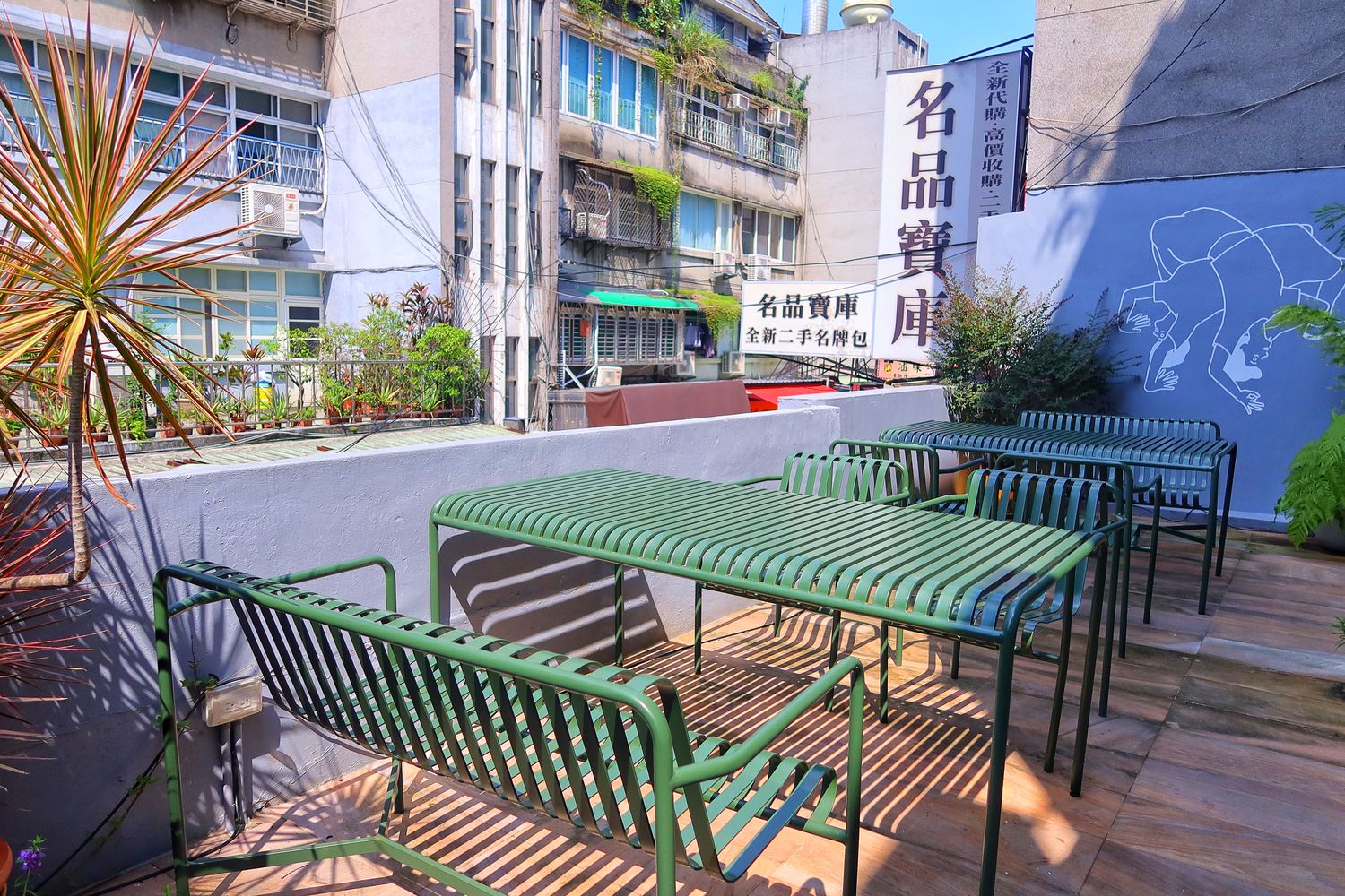 【大安區早午餐】咖央 CAFE JIA SONG，隱身在鬧區2樓的網美咖啡廳， 文青風格超好拍! @珊莎Blog