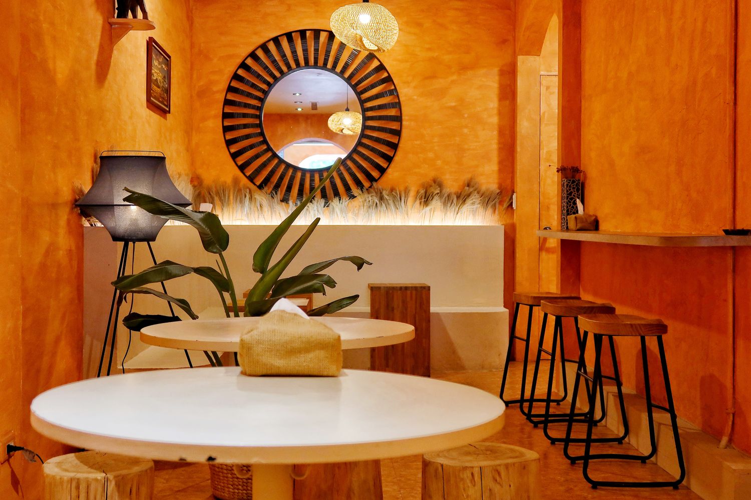 【台中西區咖啡廳】Zulu Cafe|主打特色非洲主題，充滿異國風情的台中勤美咖啡廳! @Sansa Blog-混血珊莎的奇幻旅程