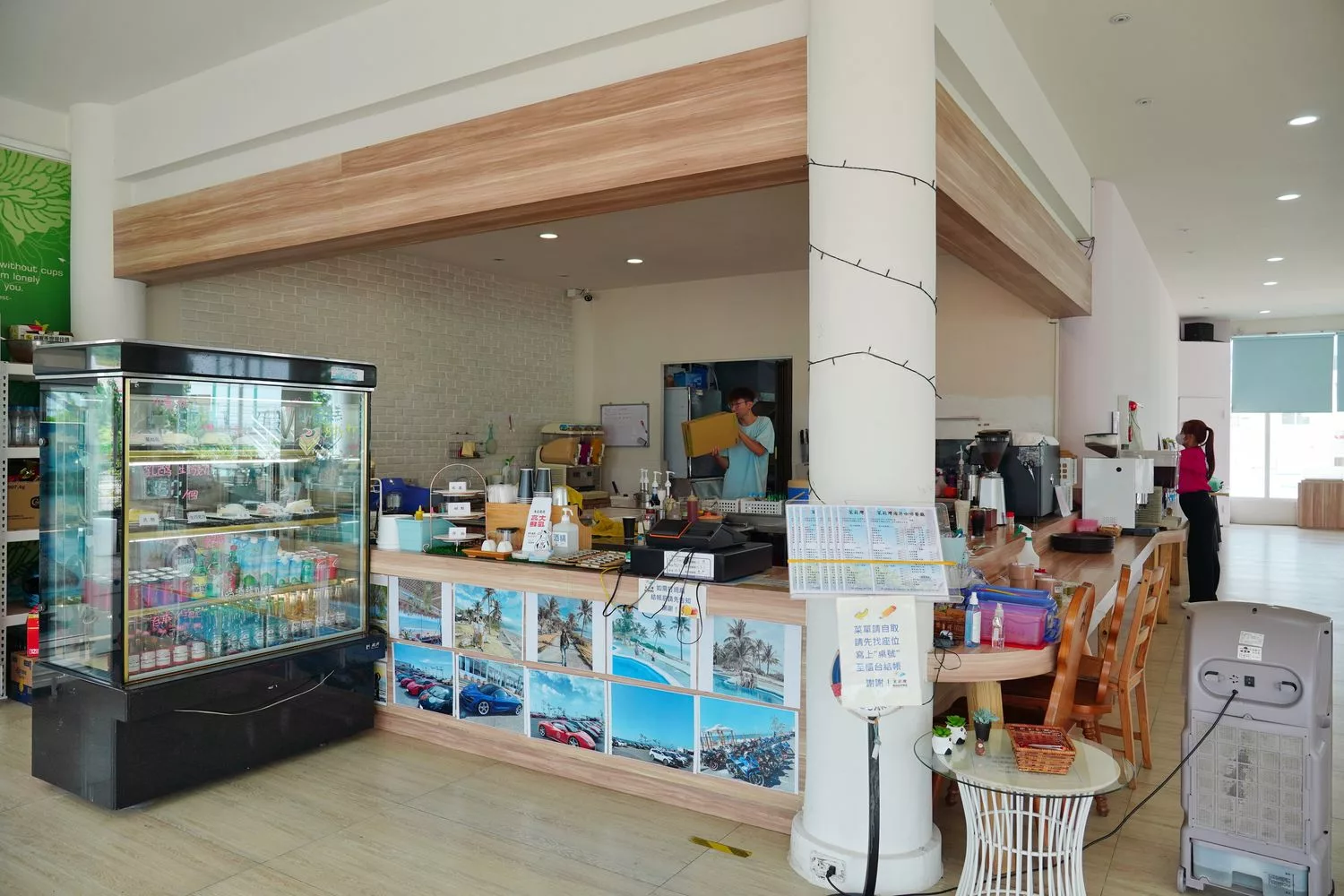 【墾丁茉莉灣海洋cafe】絕美海景第一排，藍天大海超療癒! @混血珊莎的奇幻旅程