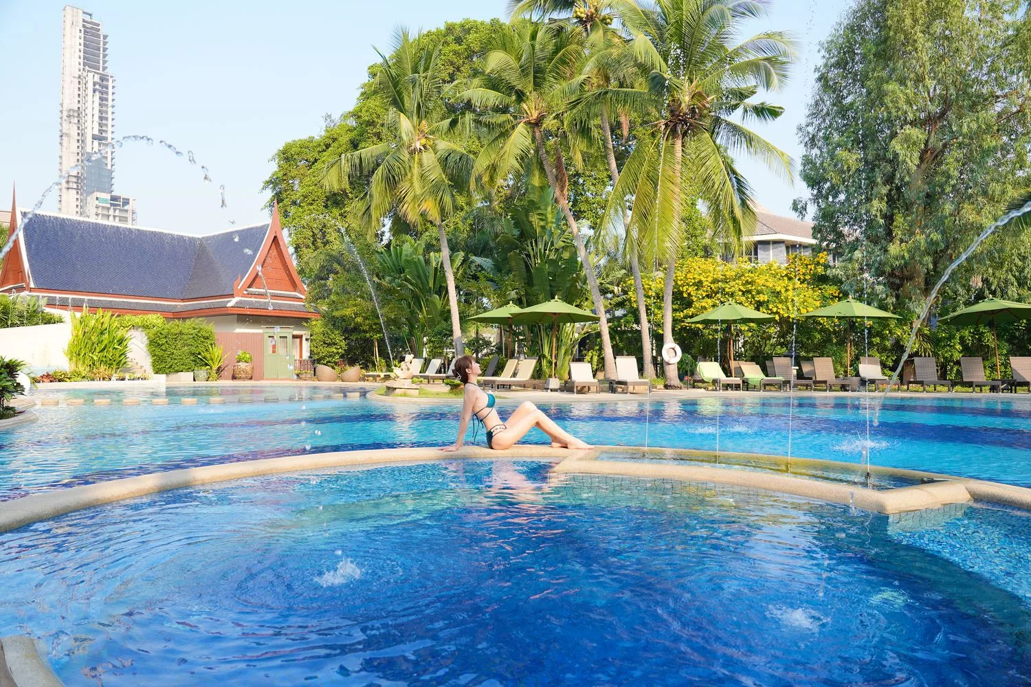 【Siam Bayshore Resort Pattaya】芭達雅飯店，步行街走路1分鐘! @混血珊莎的奇幻旅程