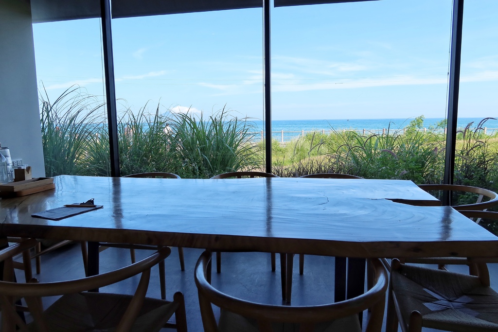 【滿山望海】頭城咖啡廳，飽覽無邊際藍天海景，峇里島風格座位好chill @Sansa Blog-混血珊莎的奇幻旅程