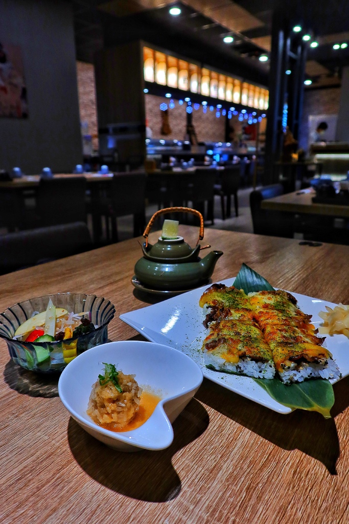 【台中無菜單日本料理】一貫手作壽司，無菜單不用花大錢，千元即享會席料理，CP值爆棚的日式餐廳! @Sansa Blog-混血珊莎的奇幻旅程