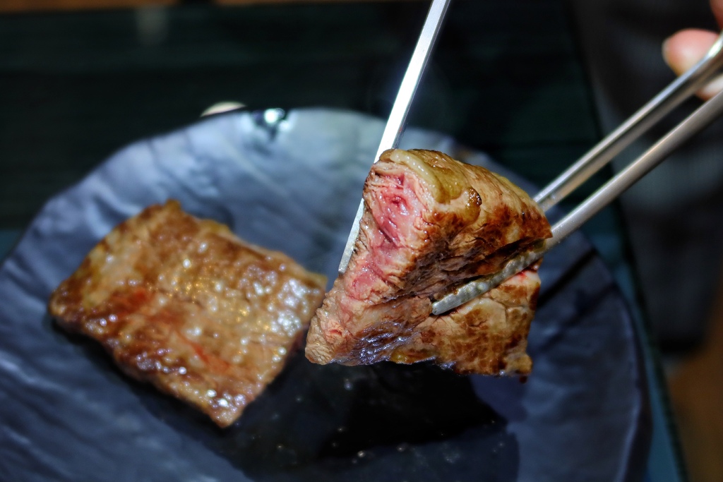 【永和燒肉】大發燒肉，職人每日鮮切冷藏澳洲和牛，新北必吃頂級燒肉! @Sansa Blog-混血珊莎的奇幻旅程
