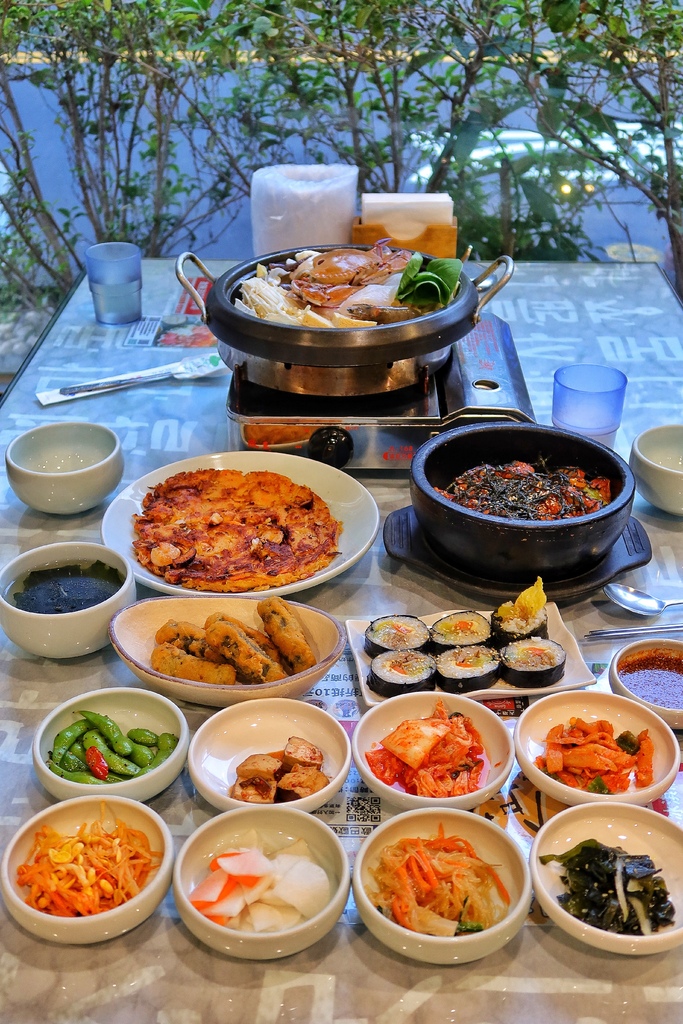【台中韓式料理】奇加化韓國料理，南屯老字號韓式餐廳，多種小菜、冰淇淋、飲品吃到飽! @混血珊莎的奇幻旅程
